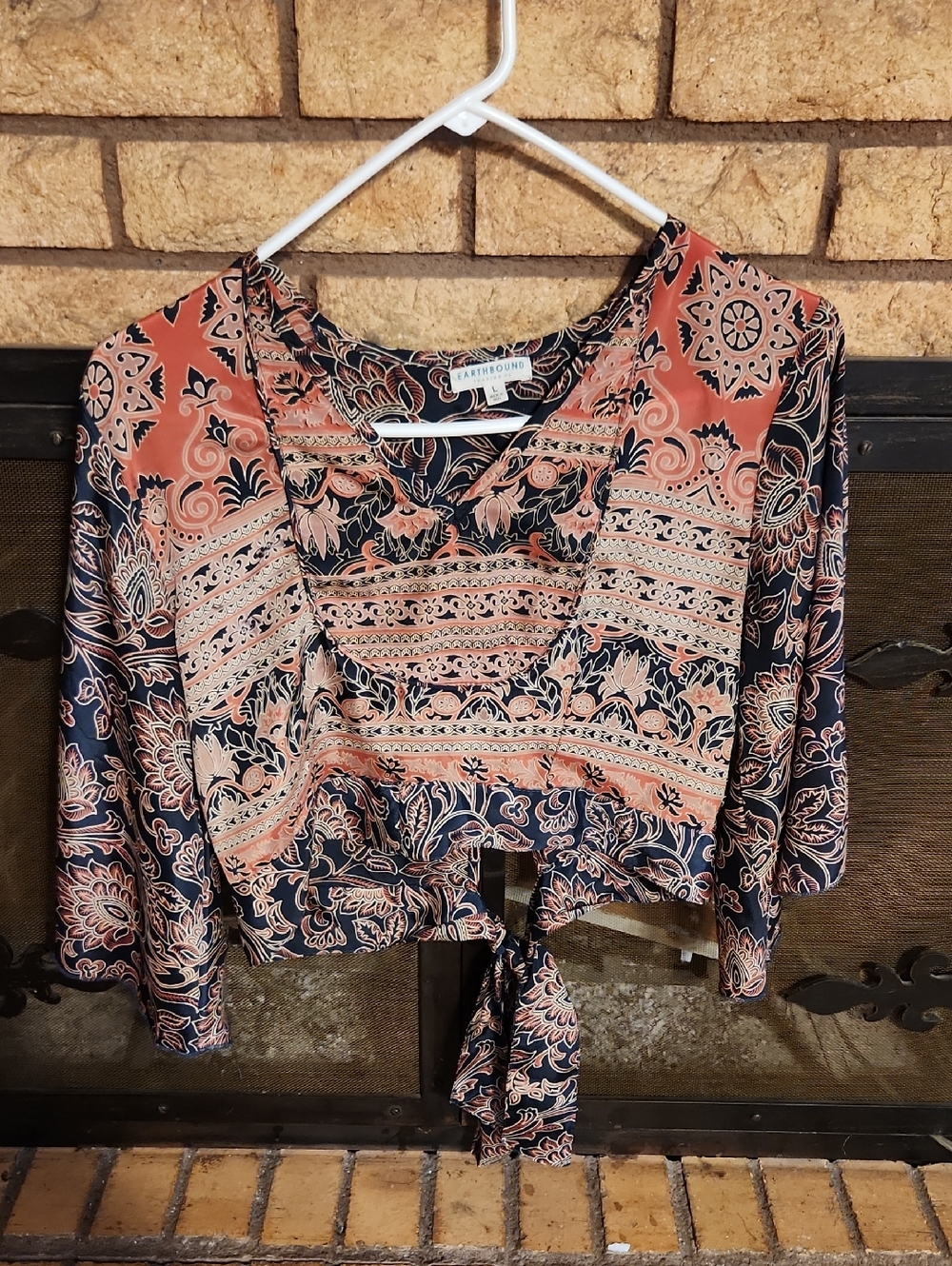 EARTHBOUND Coral & Navy Patterned Tie-Front Crop Top